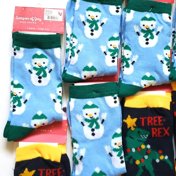 x12 Kids Christmas Holiday Socks Snowman Dinosaur Childrens Christmas Socks - Picture 5 of 12